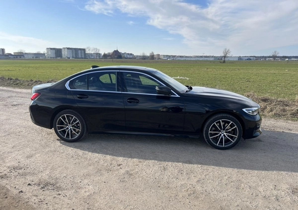 BMW Seria 3 cena 143900 przebieg: 26500, rok produkcji 2021 z Zambrów małe 172